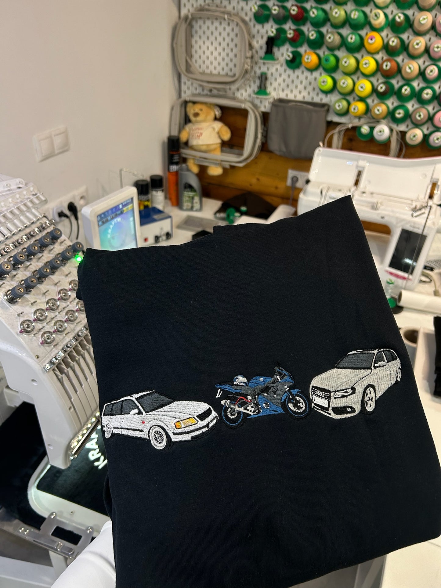 Autó / Motor / Traktor / Kamion - Színesen